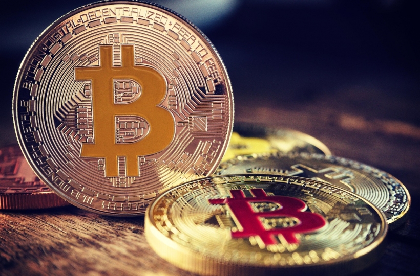 欧意交易所上线12套动态行情背景图 日活用户环比增长18%